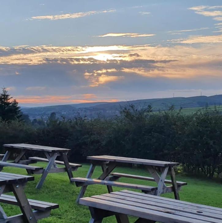 The Moorcock Inn Littleborough  Buitenkant foto