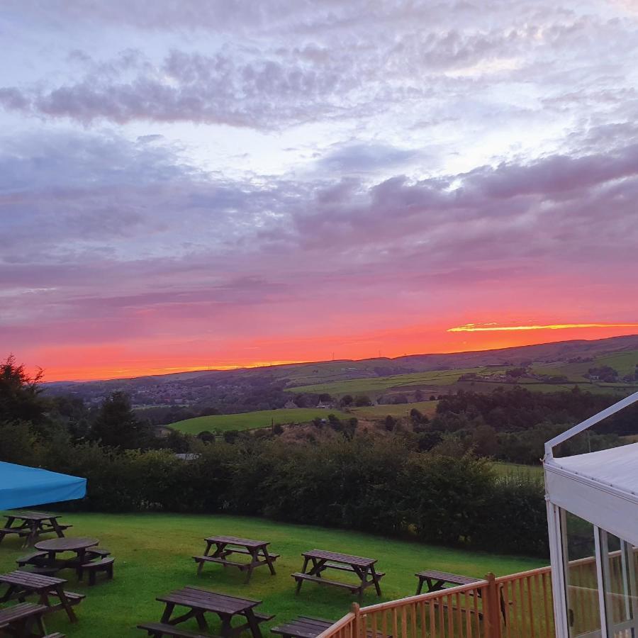 The Moorcock Inn Littleborough  Buitenkant foto